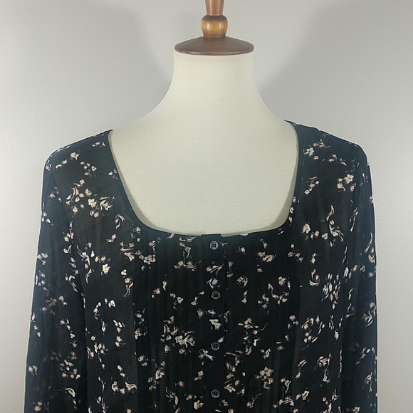 Top: NEW Philosophy Sheer Scoop Neck Floral Blouse - Picture 2 of 6